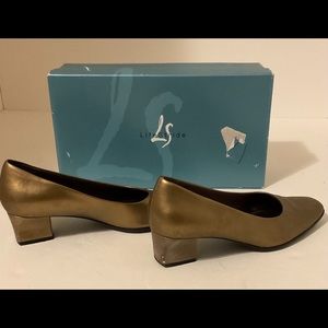 Lifestride Gold pump